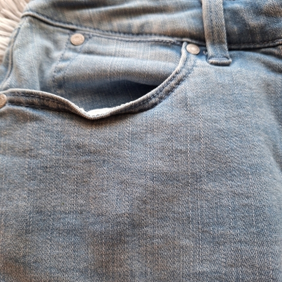 Talbots Petite Sz6 Denim Jeans Skirt Hem Detail. 5 Pocket Adorable - Picture 4 of 8